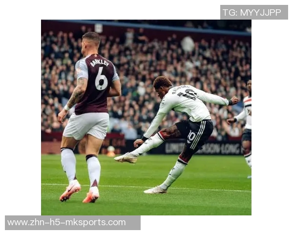 拉什福德在家观看阿斯顿维拉欧联比赛表达对老东家的支持与情感