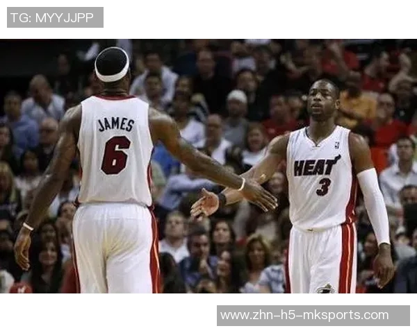 华子分析热火战术变化与希罗复出后的挡拆调整策略