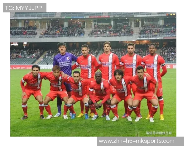 多特蒙德与沃尔夫斯堡争夺图卢兹后卫克雷斯维尔补强中卫阵容 多特蒙德与沃尔夫斯堡争夺图卢兹后卫克雷斯维尔补强中卫阵容