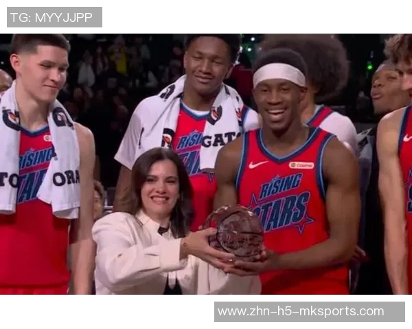 埃奇库姆状态低迷全场仅得3分三分球命中率惨淡正负值创下最低纪录 埃奇库姆状态低迷全场仅得3分三分球命中率惨淡正负值创下最低纪录