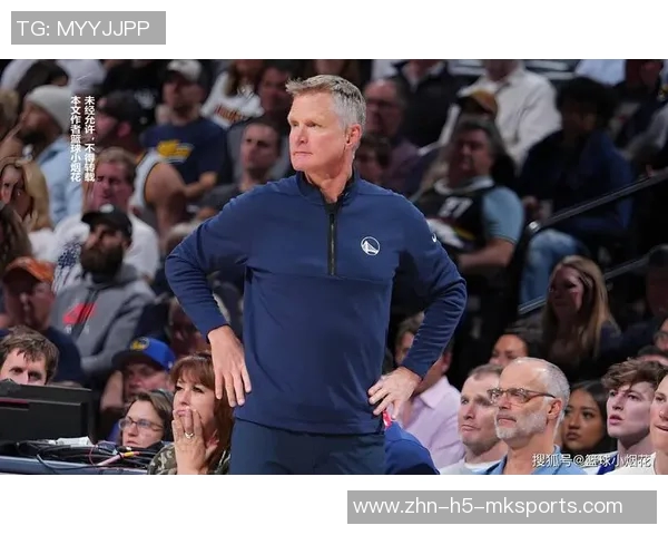 科尔称赞库明加成长显著角色定位清晰出手减少无所畏惧